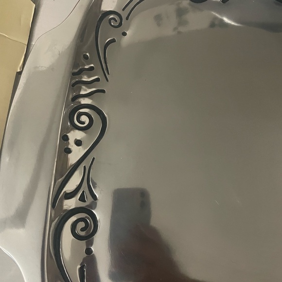 Lenox metal serveware . - Picture 3 of 4